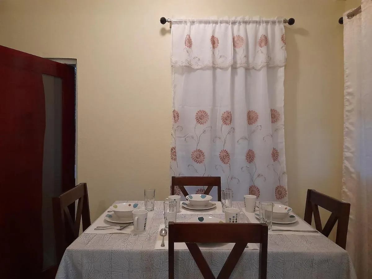 Daire Tropical Suites Choiseul